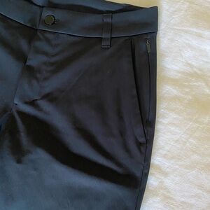 **SOLD** Lululemon Commission pant size 30, 29 inch inseam
